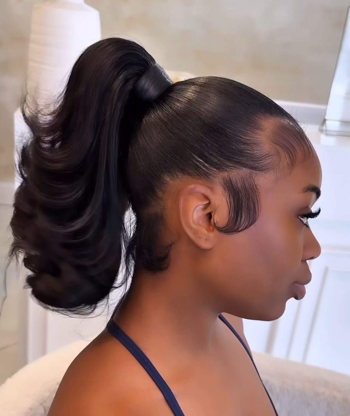 DD FLIP/BOUNCY PONYTAIL + 13X4 FRONTAL OR HD FRONTAL (BARBIE) - Image 4