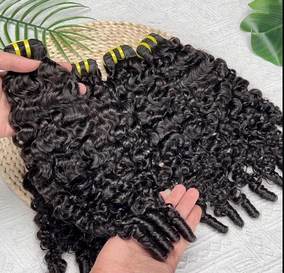 DD VOLUME CURLS + FREE 4X4 CLOSURE - Image 2
